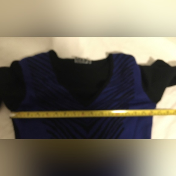 Coco and Tashi dress - Picture 5 of 10